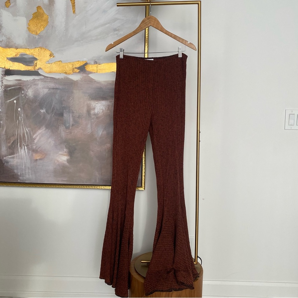 ⏱️24 HR SALE⏱️ 16ARLINGTON Flared Knit Pants